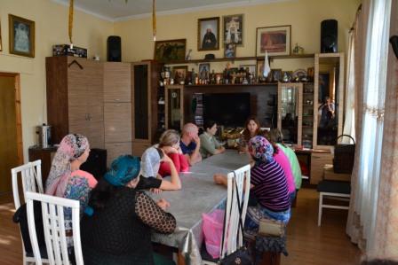 Встреча в клубе "Мама"