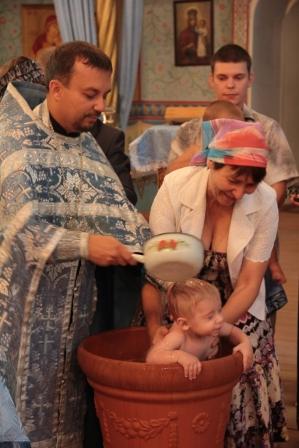 Таинство Крещения. Свято-Покровский храм г.Есик