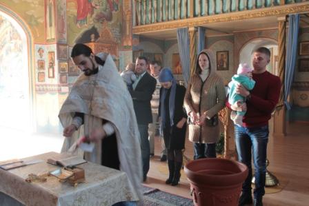 Таинство Крещения в Покровском храме г. Иссык