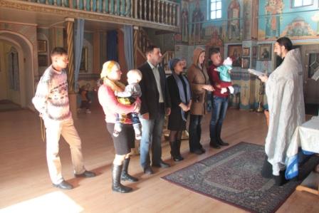 Таинство Крещения в Покровском храме г. Иссык